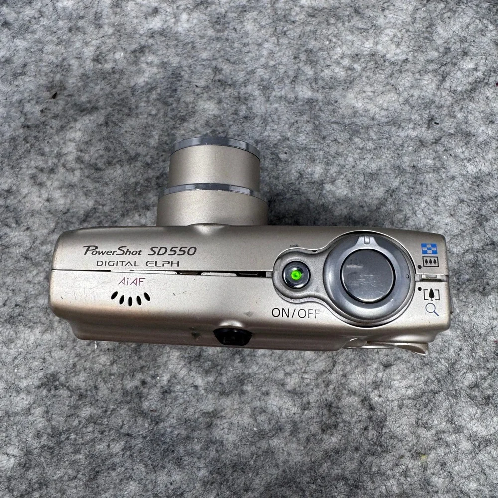 Canon Digital Camera PowerShot SD550 Digital ELPH 7.1MP Y2K Retro Compact Silver